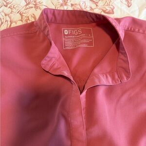 Figs Rose Pink Scrub Top small with Bright Pink Drawstring pant medium.